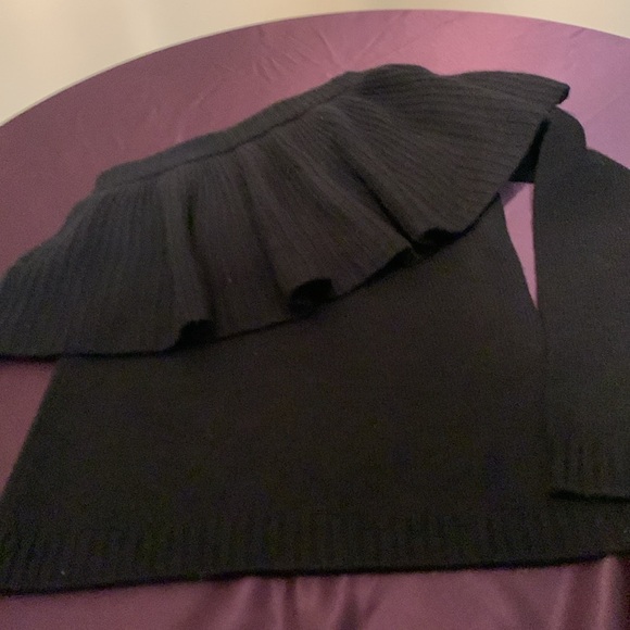 Aqua Cashmere one shoulder sweater, Sz S - Picture 4 of 9